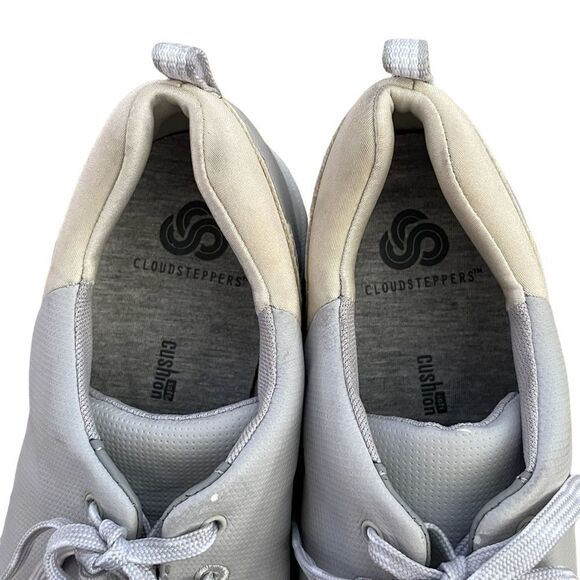 Cloudsteppers by Clarks ~ Lt grey with ivory accents ~ size 7 - Picture 11 of 14